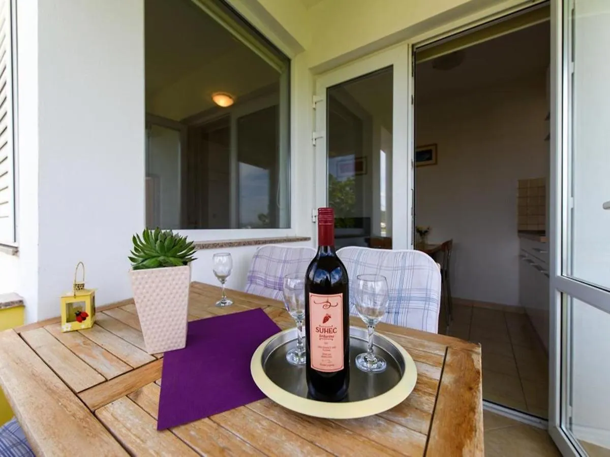 Alluring Apartment In Suko An Near Sea Sukosan